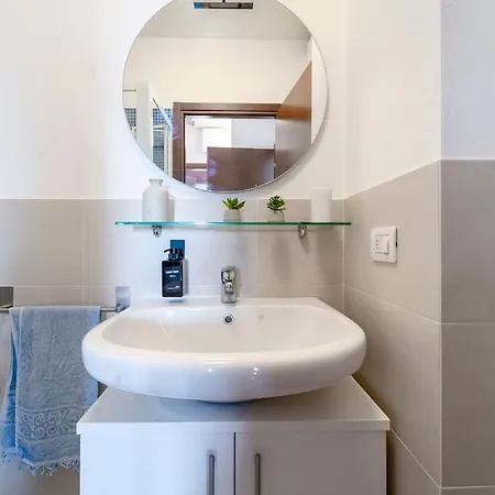 We - Certosa House - شقة ميلان
